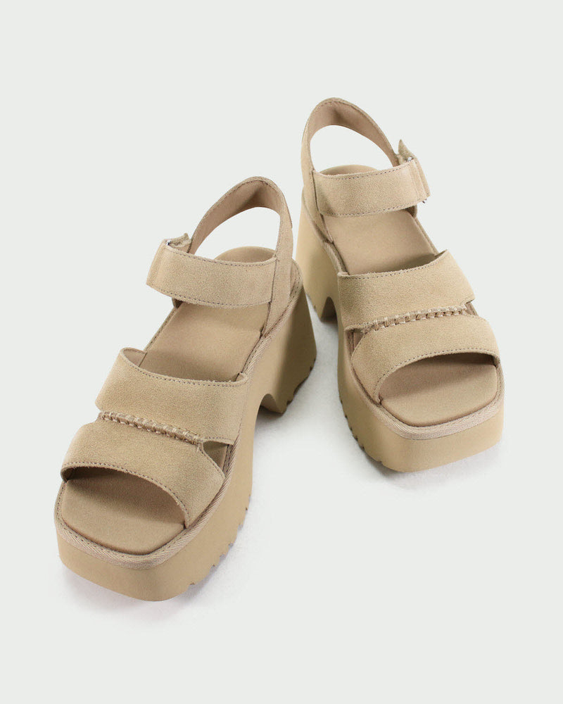 UGG Sandalen Absatz