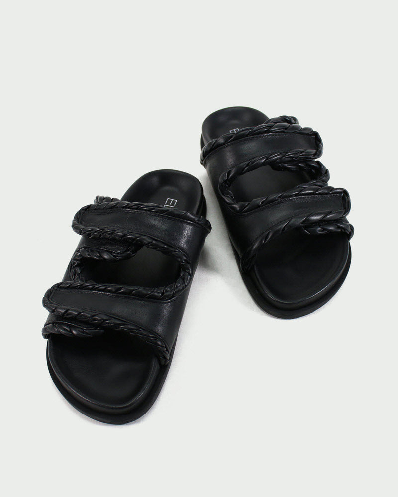 Elena Iachi Pantoletten