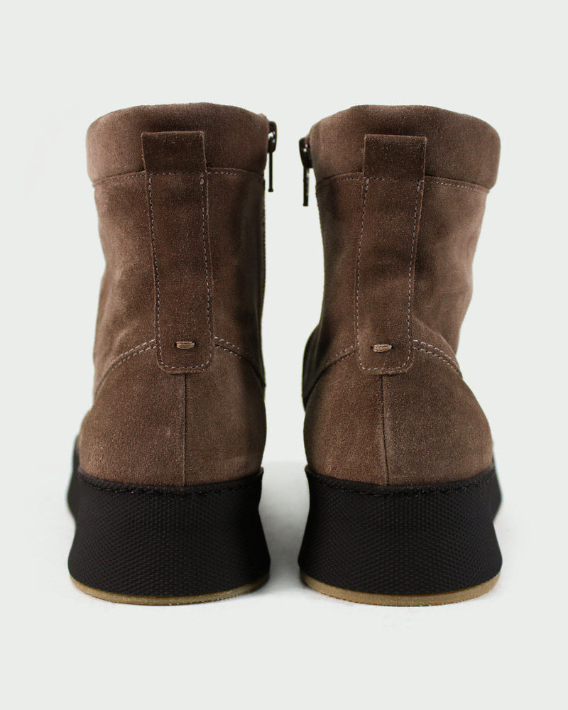 Trumans Stiefelette geschnürt