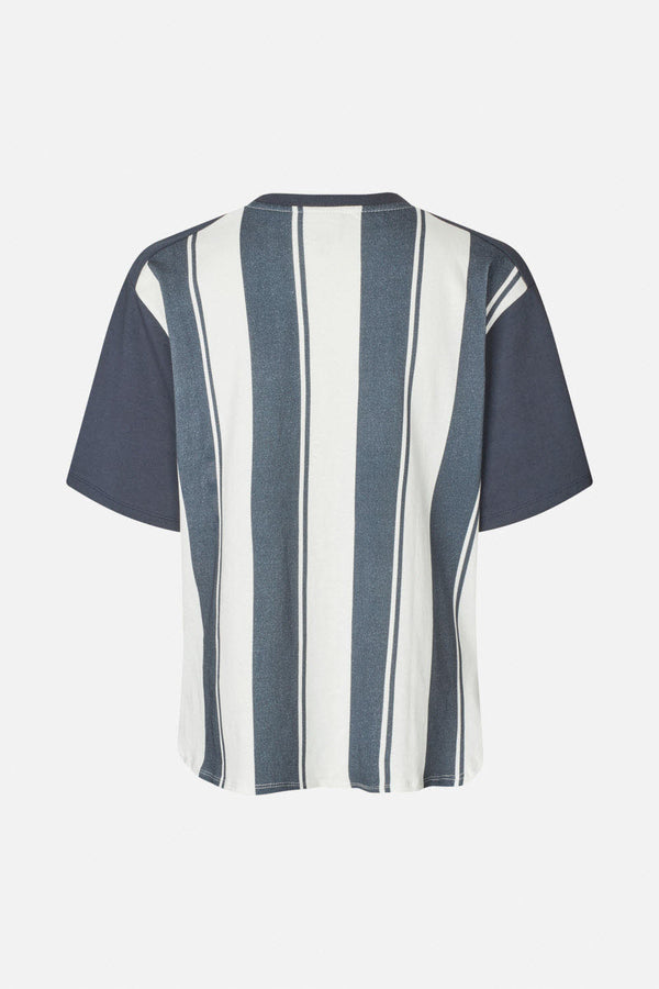 Baum und Pferdgarten T-Shirts